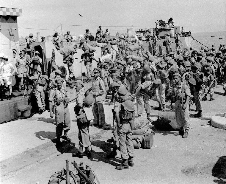 British troops on dockside