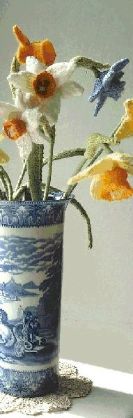 knitted daffs - botanically accurate but the blue one gives it away Daffs