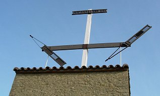 semaphore arms on the Castelnaudary Chappe tower site